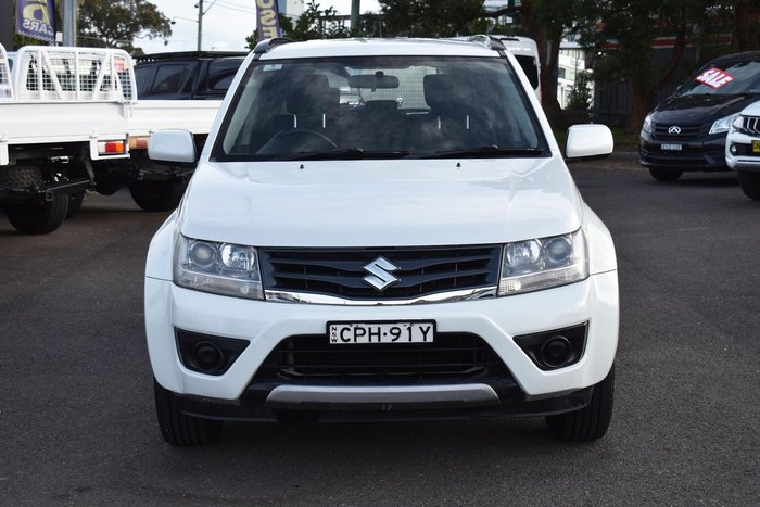 2013 Suzuki Grand Vitara Urban