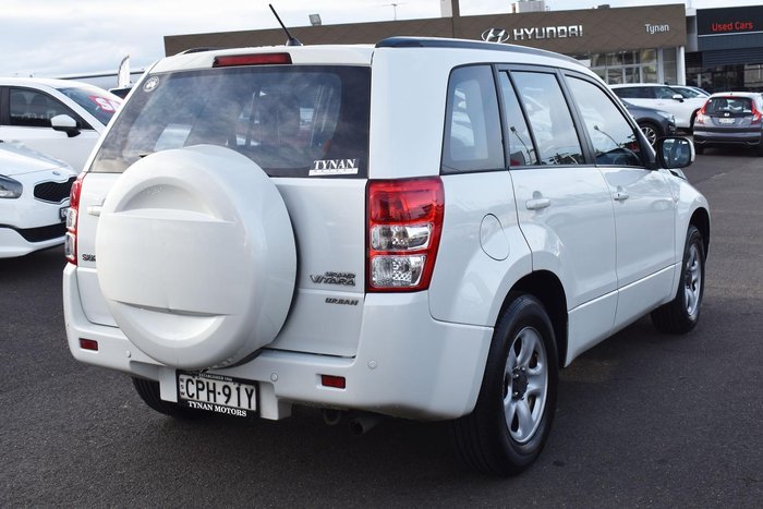2013 Suzuki Grand Vitara Urban