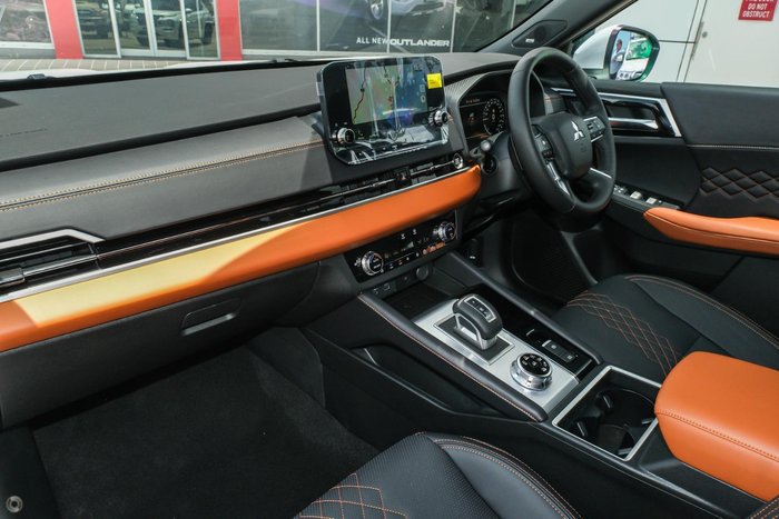 2024 Mitsubishi Outlander Exceed Tourer ZM MY24 AWD White Diamond with Black Mica Roof