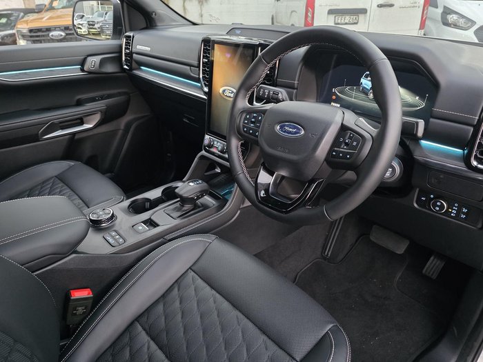 2024 Ford Everest Platinum