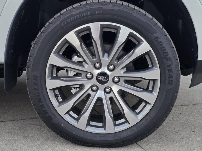 2024 Ford Everest Platinum