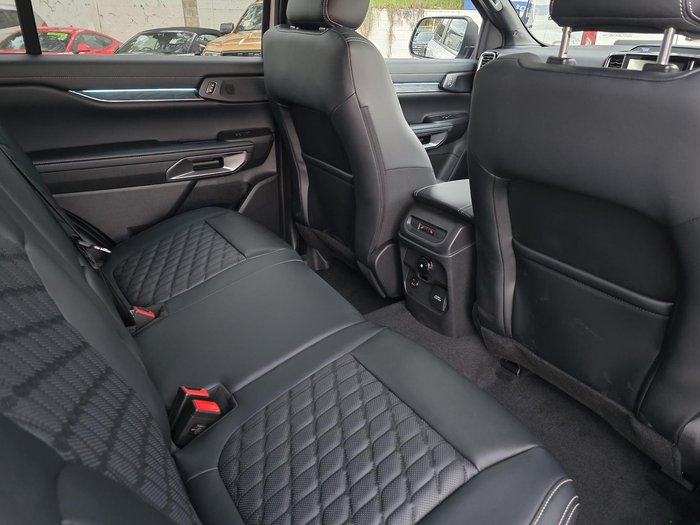 2024 Ford Everest Platinum