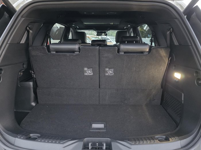 2024 Ford Everest Platinum