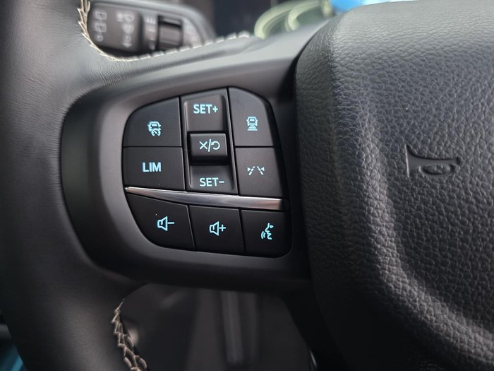 2024 Ford Everest Platinum