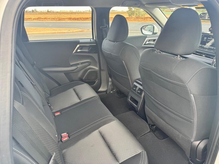 2022 Mitsubishi Outlander ES