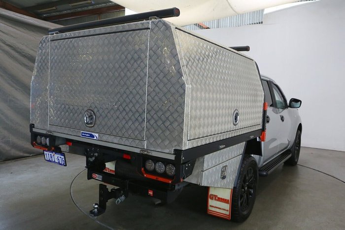 2020 Nissan Navara SL