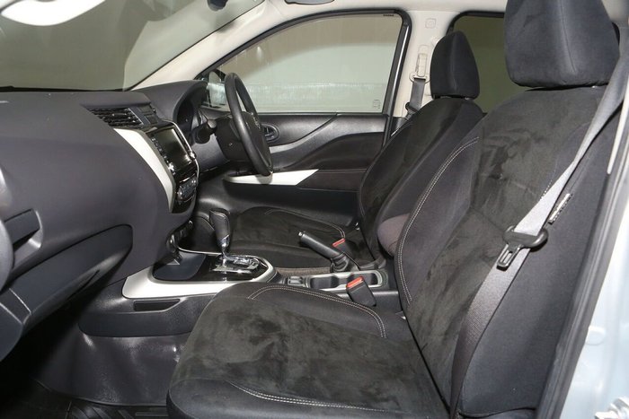 2020 Nissan Navara SL