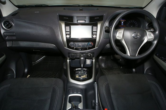2020 Nissan Navara SL