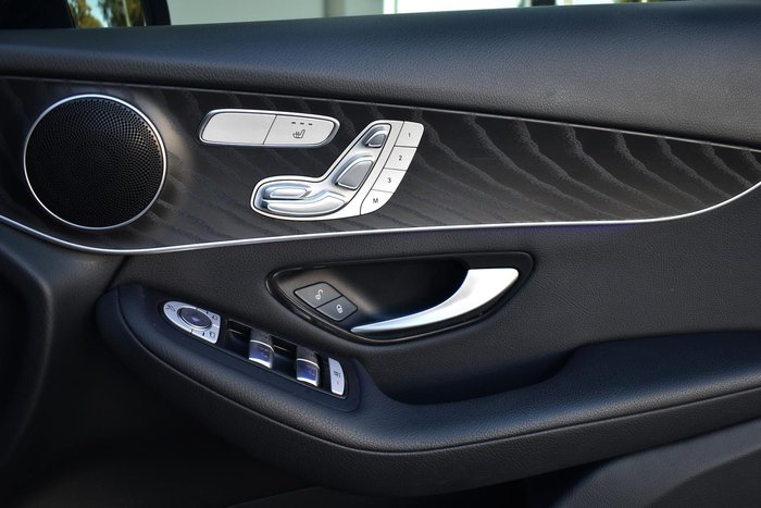 2020 Mercedes-Benz GLC-Class GLC200