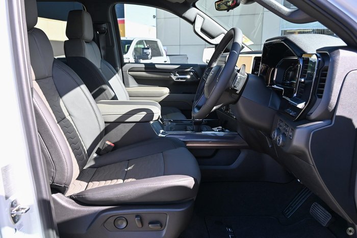 2025 Chevrolet Silverado 1500 ZR2 W/Tech Pack T1 MY24 4X4 Summit White
