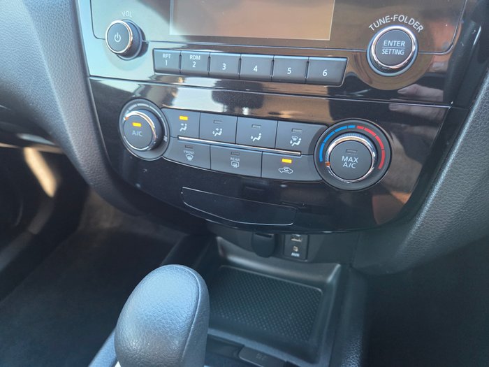 2014 Nissan X-TRAIL ST