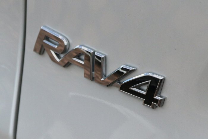2024 Toyota RAV4 XSE