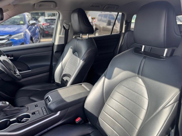 2021 TOYOTA KLUGER