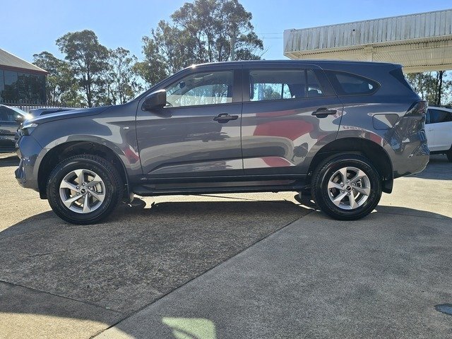 2025 Isuzu MU-X