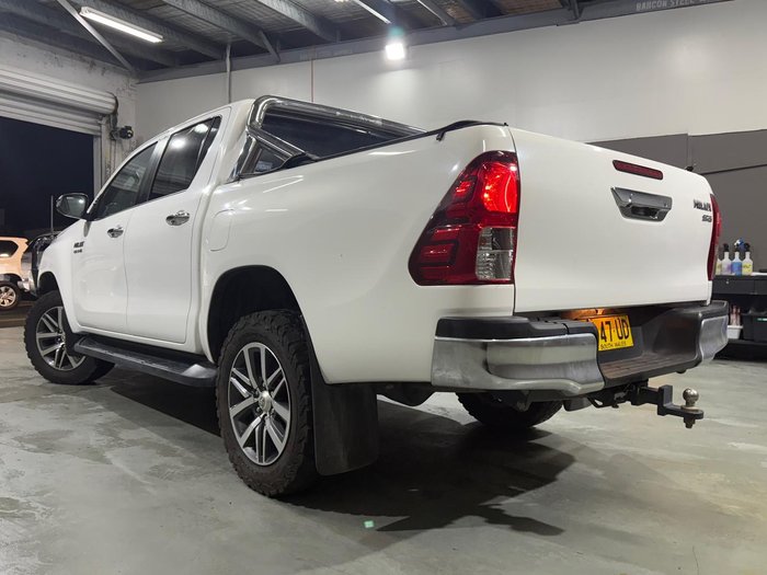 2019 Toyota Hilux SR5