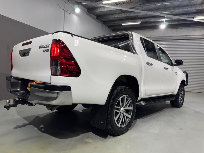 2019 Toyota Hilux SR5