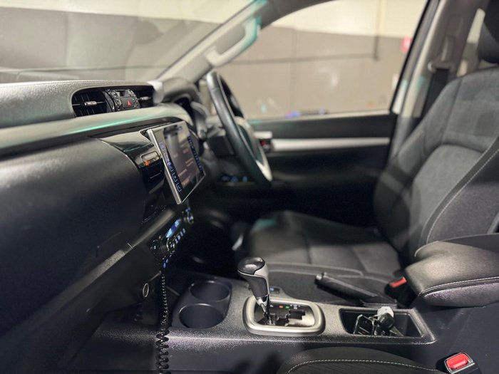 2019 Toyota Hilux SR5