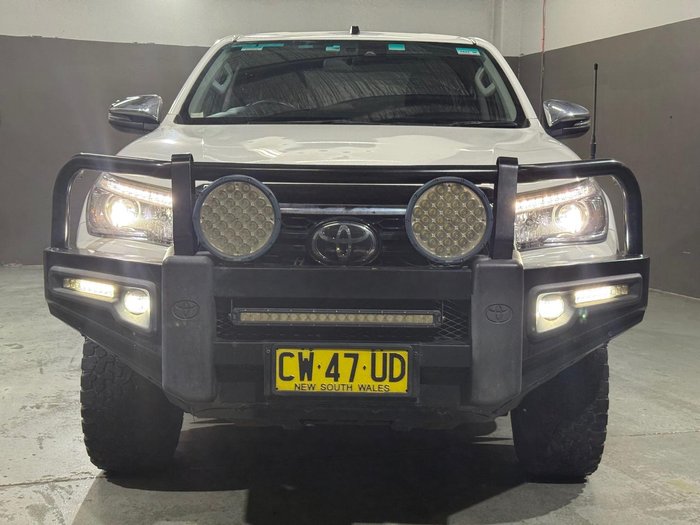2019 Toyota Hilux SR5