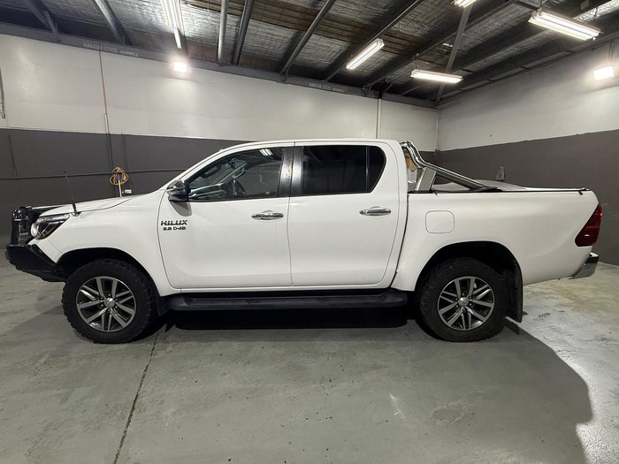 2019 Toyota Hilux SR5