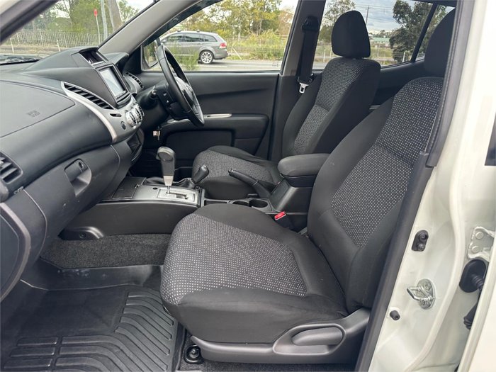 2015 MITSUBISHI TRITON GLX-R (4x4)