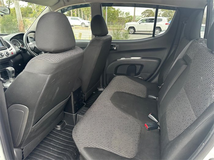2015 MITSUBISHI TRITON GLX-R (4x4)