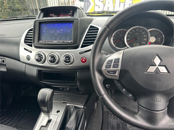 2015 MITSUBISHI TRITON GLX-R (4x4)