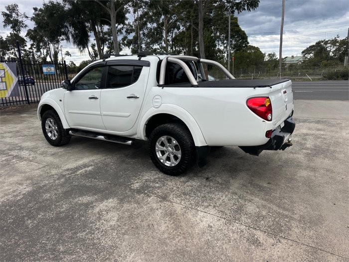 2015 MITSUBISHI TRITON GLX-R (4x4)