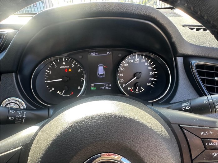 2017 NISSAN X-TRAIL ST-L (2WD)