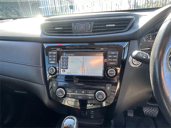 2017 NISSAN X-TRAIL ST-L (2WD)