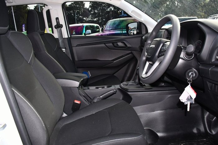 2025 Isuzu D-MAX SX
