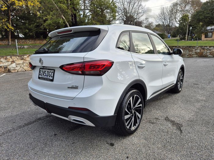 2025 MG ZS Essence Hybrid+