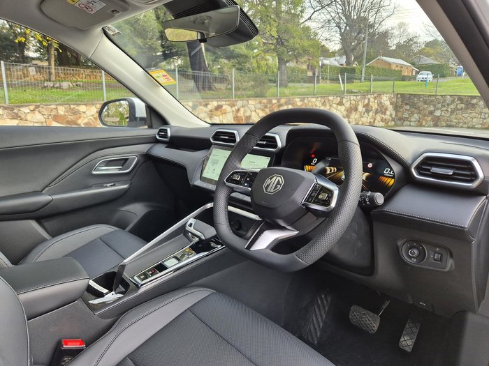 2025 MG ZS Essence Hybrid+
