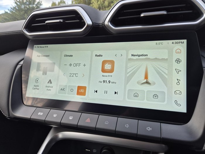 2025 MG ZS Essence Hybrid+