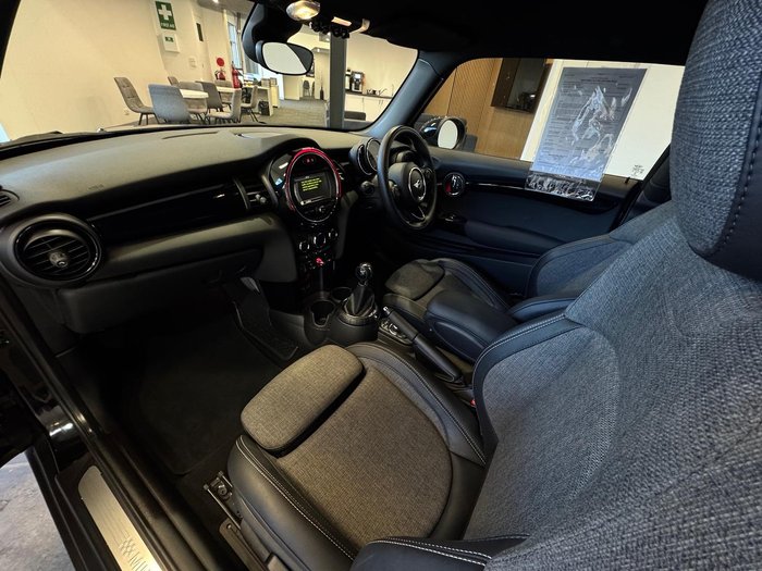 2017 MINI Hatch Cooper S