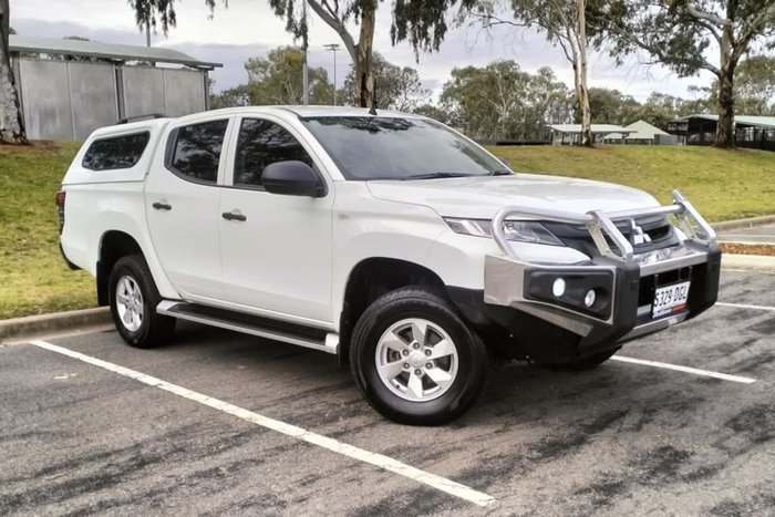 2021 Mitsubishi Triton GLX