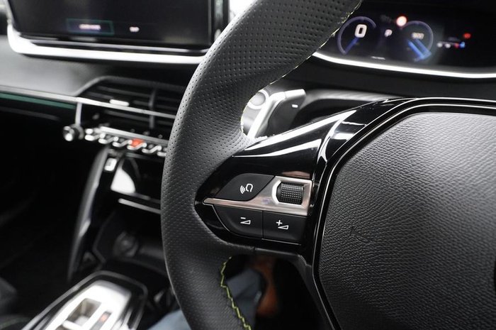 2023 Peugeot 2008 GT