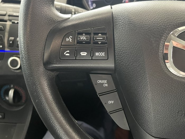 2013 Mazda 3 Neo