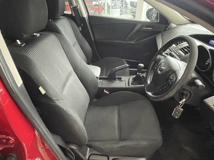 2013 Mazda 3 Neo