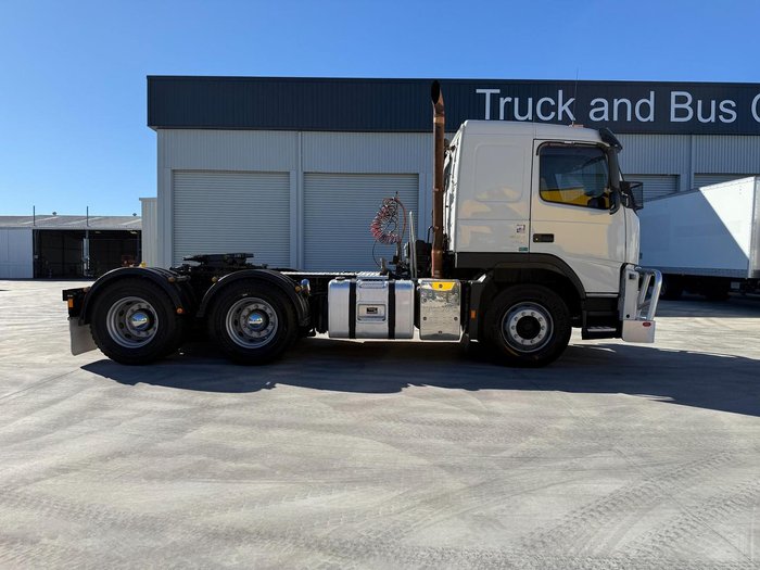 2013 Volvo Fm13 WHITE