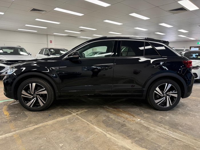 2025 Volkswagen T-Roc 140TSI R-Line