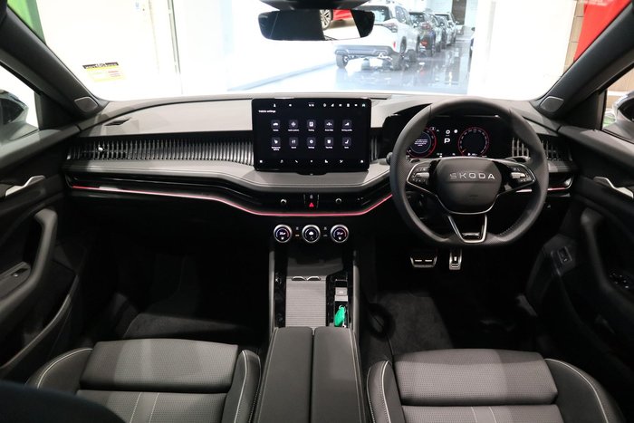 2025 SKODA Superb 195TSI Sportline