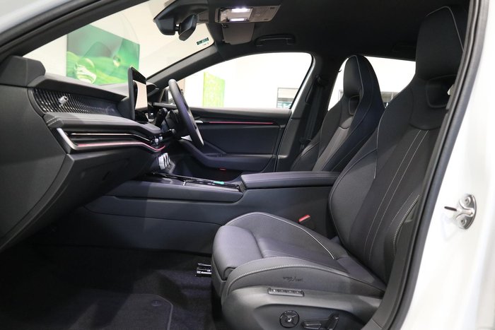 2025 SKODA Superb 195TSI Sportline