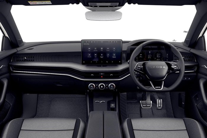 2025 SKODA Superb 195TSI Sportline