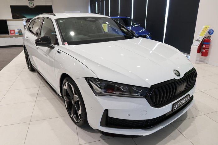 2025 SKODA Superb 195TSI Sportline