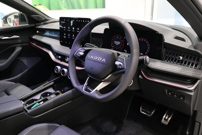 2025 SKODA Superb 195TSI Sportline