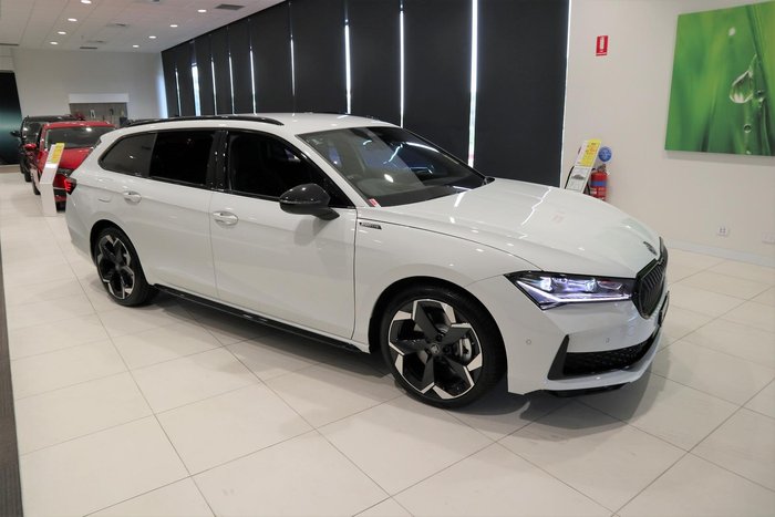 2025 SKODA Superb 195TSI Sportline