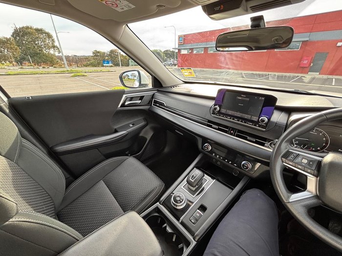 2023 Mitsubishi Outlander ES
