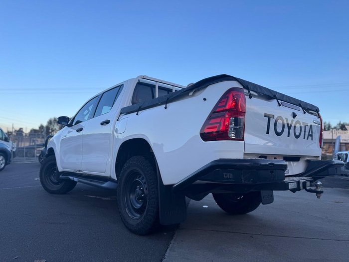 2019 Toyota Hilux SR