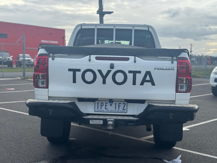 2019 Toyota Hilux SR