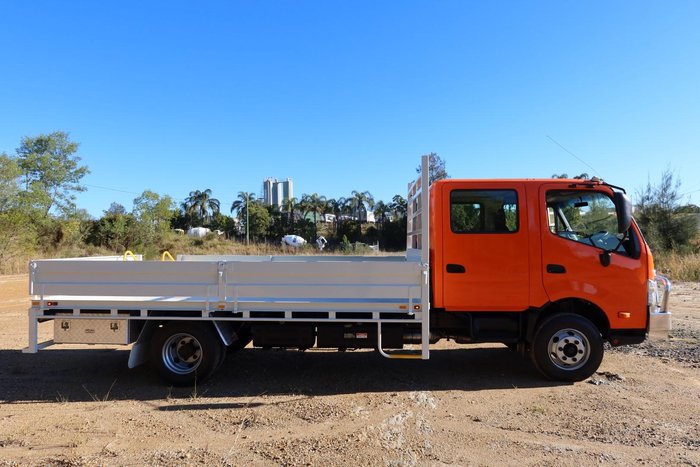 2017 Hino 300 Series - 921 Crew Cab Auto
